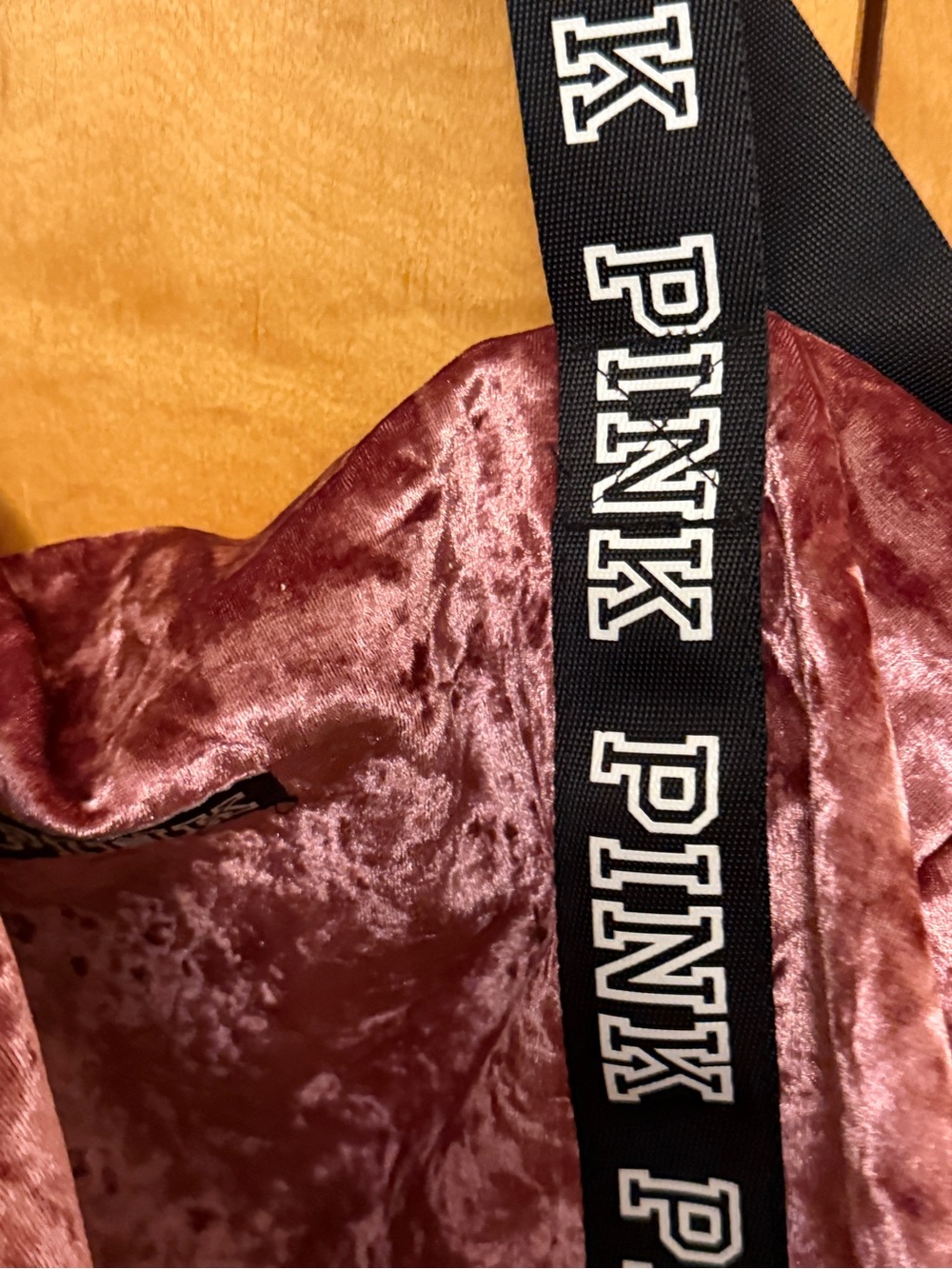 Victoria’s Secret Pink Dusty Pink Velvet Duffle Bag - Picture 5 of 11